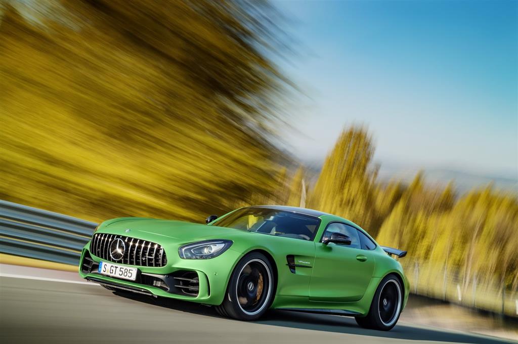 [Video] Lewis Hamilton doma a la bestia verde de Mercedes-Benz, el AMG ...