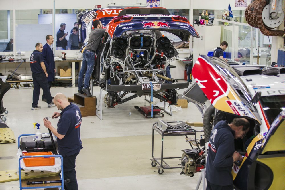 Dakar Rear Radiator The Off5icial 2015 DAKAR pre-event preparation coverage. | Page 58 ...