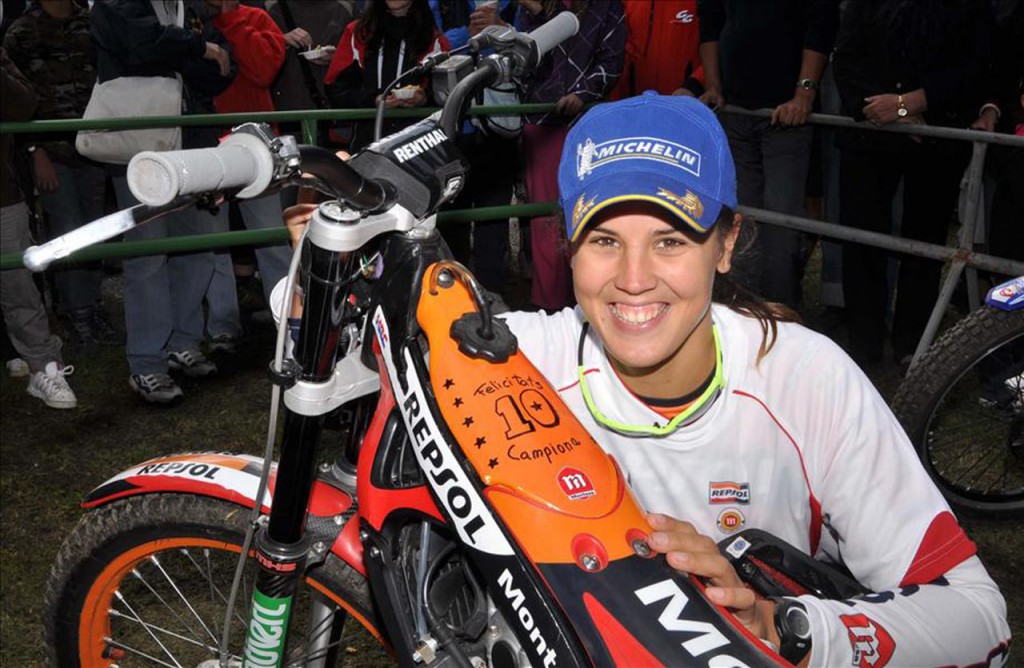 Laia Sanz: La guapa campeona de Trial que está en el Dakar 2011