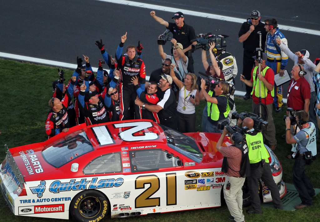 NASCAR: El novato Trevor Bayne hace historia ganando las Daytona 500
