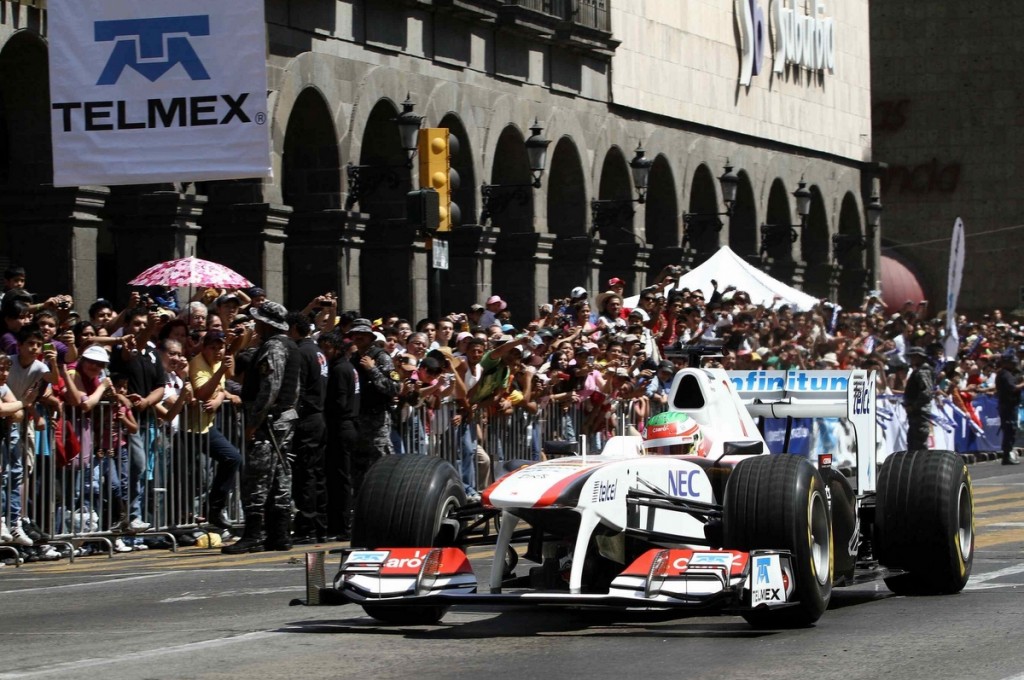 F1: Show de Sergio Pérez hizo vibrar a 200 mil personas en Guadalajara