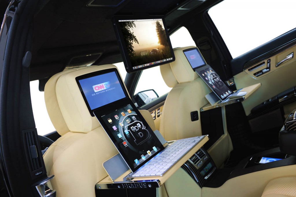 Brabus IBusiness 2.0, permite hacer lo que usualmente no se aconseja, mezclar el trabajo con el placer