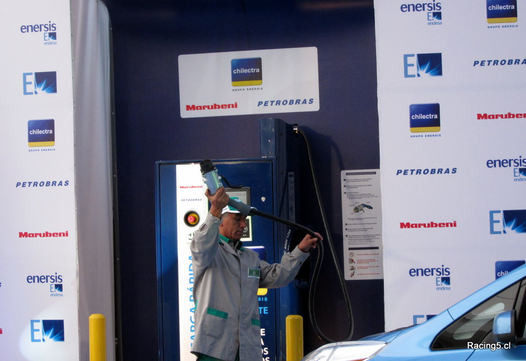 Marubeni, Petrobras y Chilectra inauguran la primera «electrolinera» en Chile para carga rápida de vehículos eléctricos