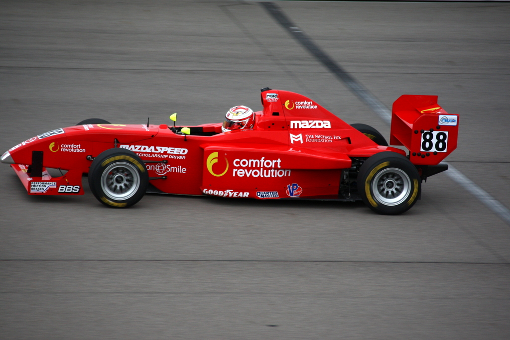 Star Mazda Series: Martín Scuncio abandonó por problemas mecánicos, Sage Karam ganó en Iowa