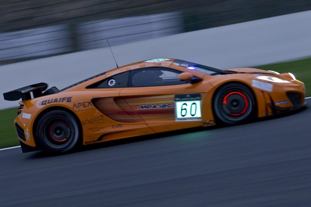 Yo tenía tres Mclaren, ahora solo me queda uno: Apenas un MP4-12C GT3 cruzó la meta en las 24 Horas de Spa