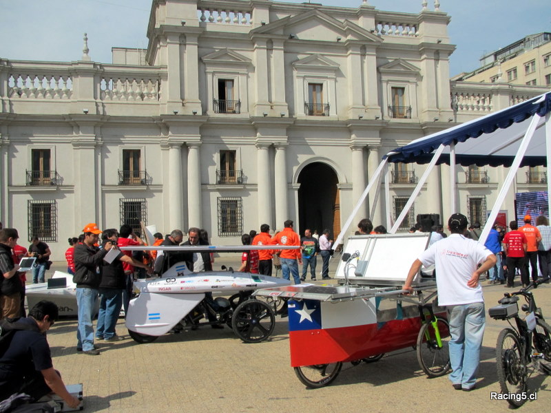 Todo listo: Atacama Solar Challenge tiene equipos clasificados y fue presentada en La Moneda