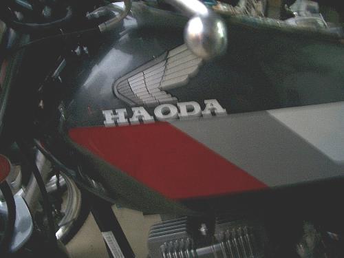 Tribunal en Chile ordena la destrucción de motos falsificadas por infracción de propiedad intelectual, tras querella presentada por Honda