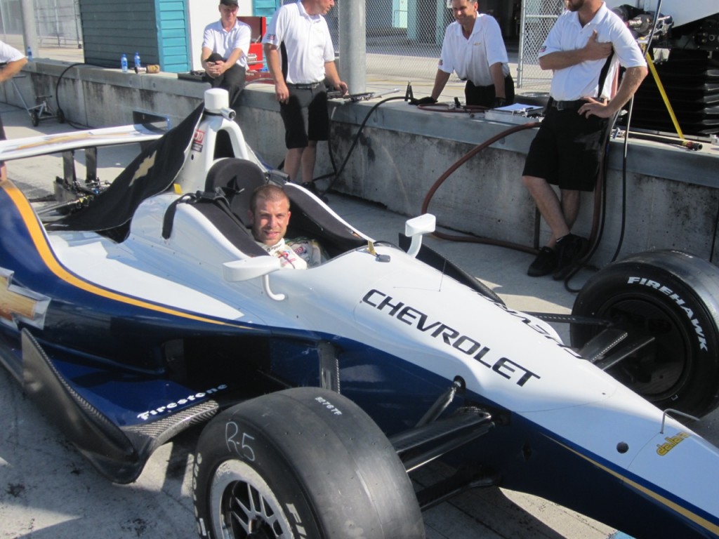 IndyCar: Primeras impresiones de Ernesto Viso sobre el nuevo Dallara Chevrolet para la temporada 2012