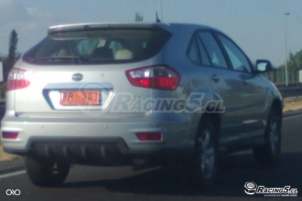 Exclusivo Racing5: Tenemos fotos espía del nuevo SUV de BYD, el S6