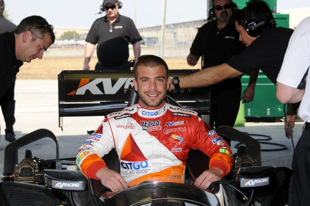 Ernesto José Viso y sus colegas progresan en los pruebas de los nuevos IndyCar 2012