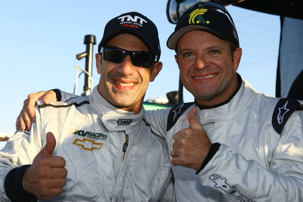 Tony Kanaan y Rubens Barrichello disfrutaron su primer día de pruebas en Sebring. (Imagen: @kvracing on Twitter)