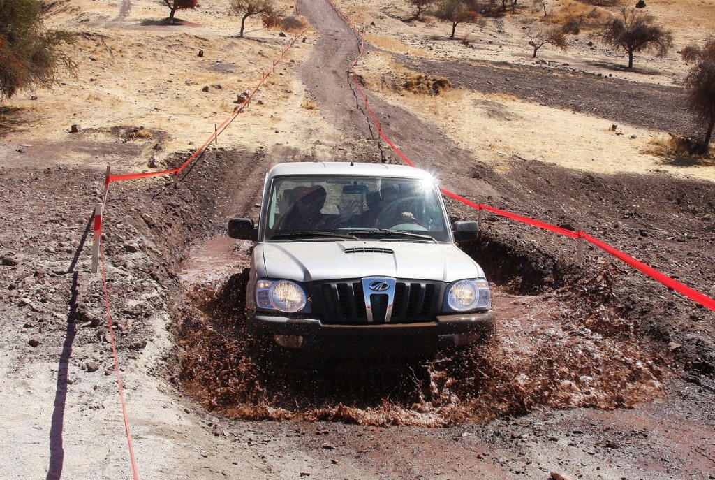Mahindra Adventure 2012: Gratas sorpresas en un día off-road