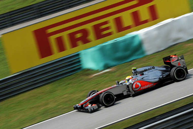 Fórmula 1: Lewis Hamilton marca su segunda pole consecutiva en competitiva clasificación en Malasia