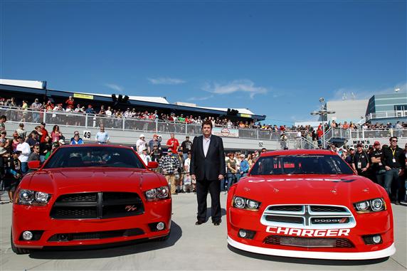 Dejando la mesa coja: Dodge anuncia que no seguirá en NASCAR en 2013