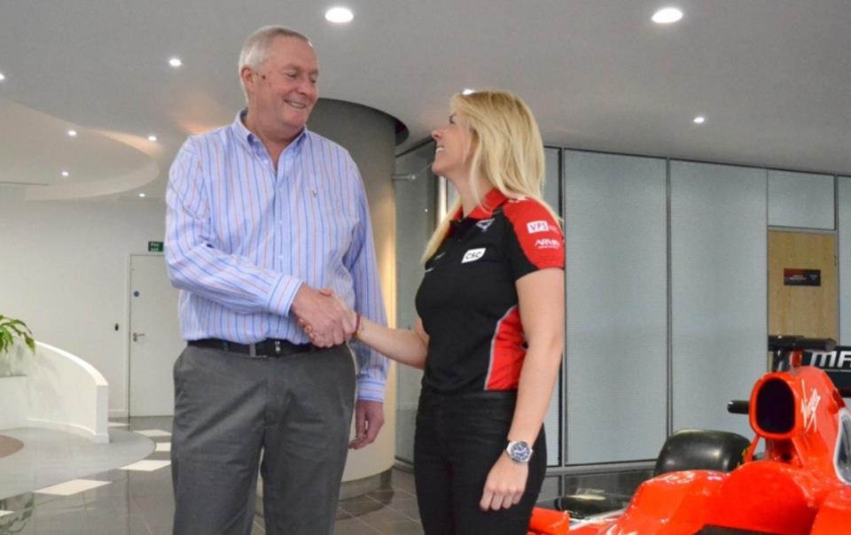 ¿Una mujer más cerca de la Fórmula 1? María de Villota firma como tester del equipo Marussia