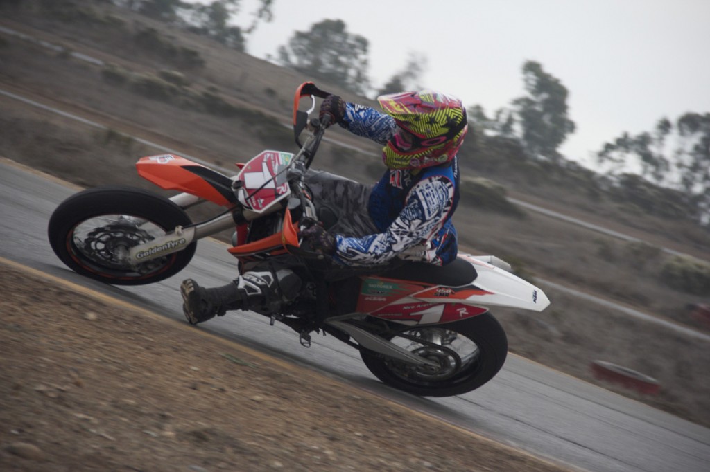 Supermotard: Nicolás Aravena arrasa en Pacifico Sport