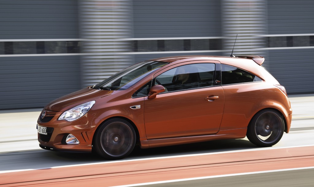 Deportivos: Opel Astra GTC y Corsa OPC «Nürburgring Edition» listos para comercializarse en nuestro pais