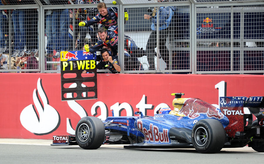 Fórmula 1: Mark Webber supera a Alonso sobre el final para ganar en Silverstone