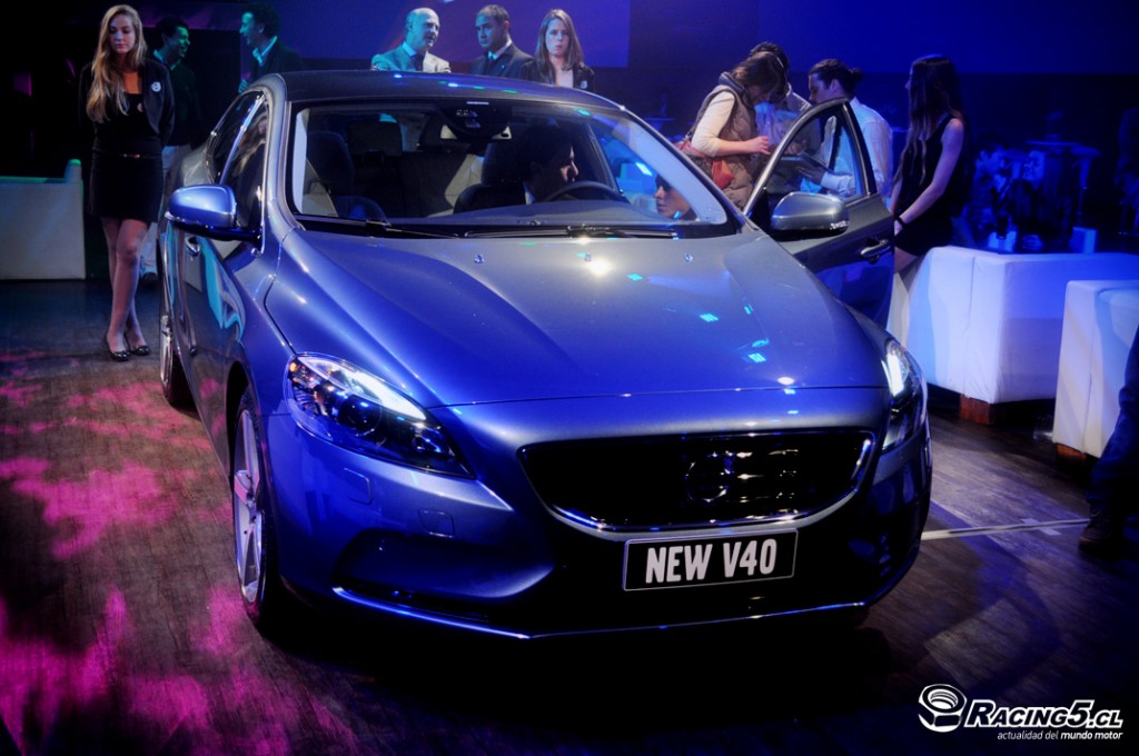 La «oveja negra» evoluciona: el audaz Volvo V40 hace su arribo oficial en Chile