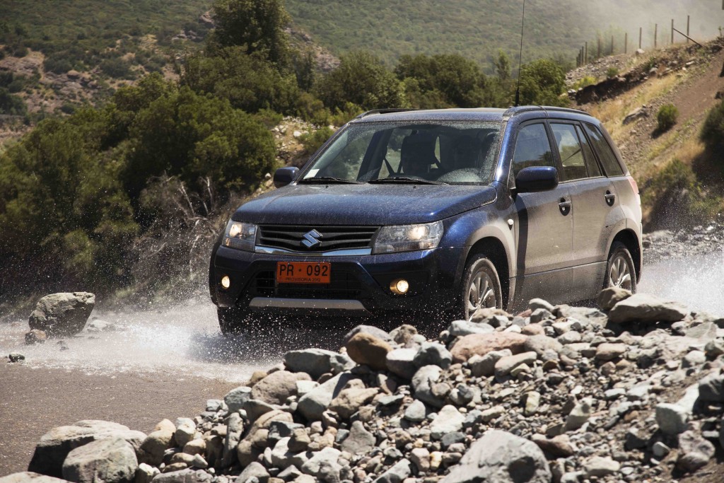 Suzuki renueva a los verdaderos 4×4: Nuevos Grand Nomade, Grand Vitara y SX4 llegan a Chile