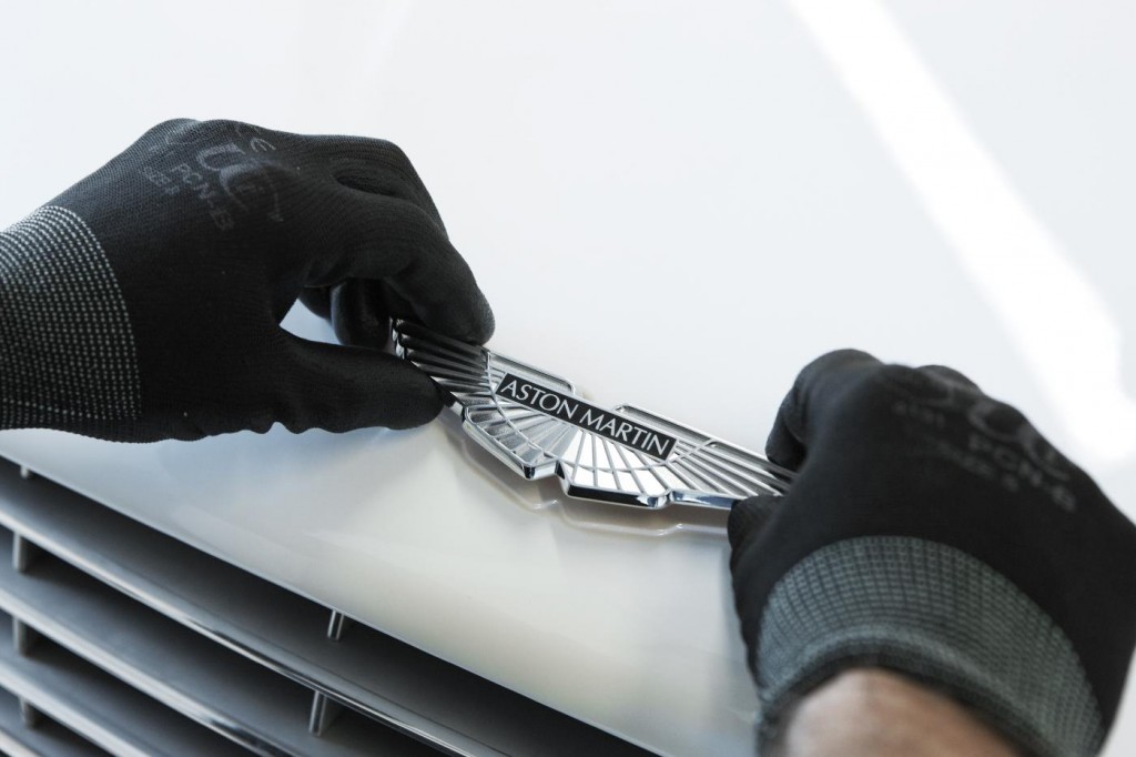 Nuevos dueños para Aston Martin: Holding Investindustrial supera oferta de Mahindra y compra el 37,5% de la marca británica
