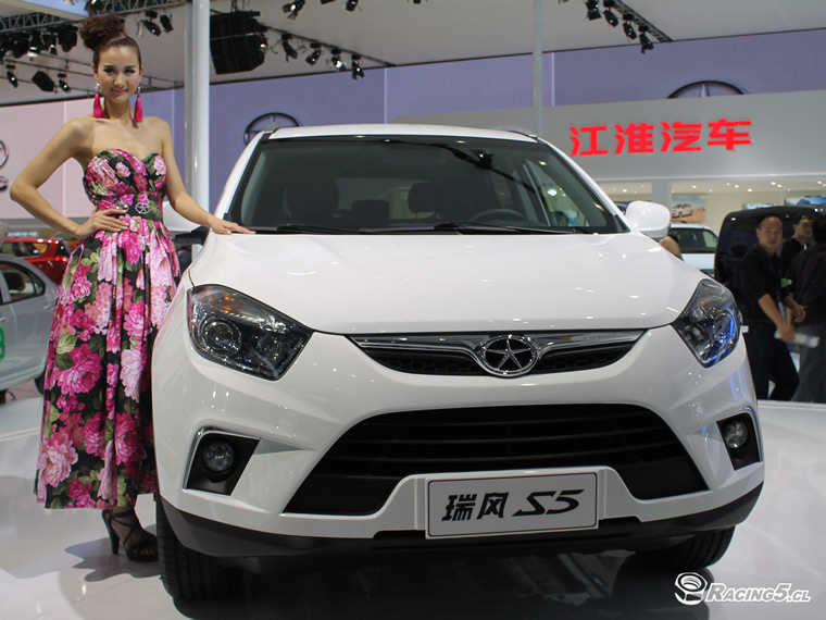 Guangzhou Auto Show: JAC presenta versión definitiva de su nuevo SUV, el Refine S5