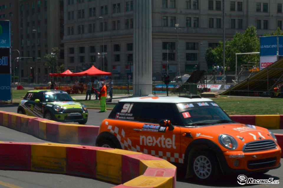 Rally Mobil Motorshow 2012 en imágenes