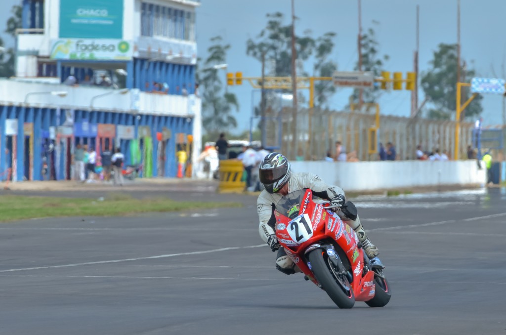R5Army: Vicente Leguina va por el título del Superbike argentino este fin de semana en Córdoba