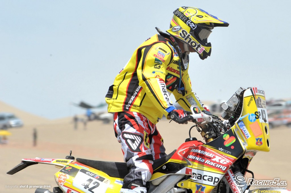 Los pilotos del Tamarugal XC comentan sobre un día de emociones encontradas en el Dakar 2013