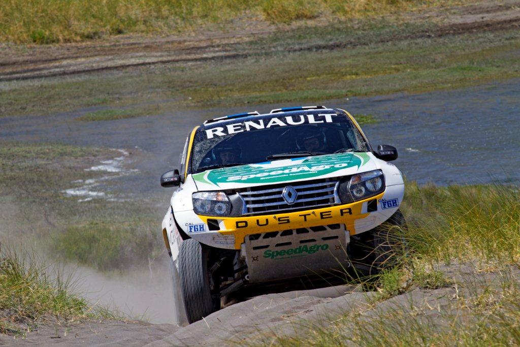 La Renault Duster que Emiliano Spataro intentará traer entre los primeros a la meta en el Palacio de La Moneda. (Imagen: Renault Sport Argentina)