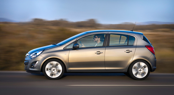 Opel completa la familia de Corsa  con versión Automática