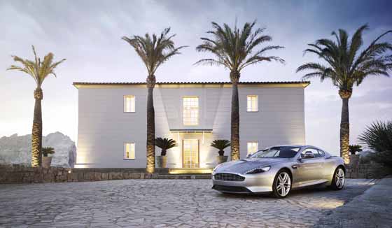 El nuevo DB9 Coupé de Aston Martin ya está en Chile