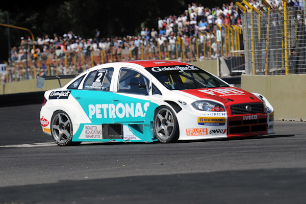 Super TC2000: Facundo Ardusso ganó la primera fecha frente a la ciudad de Buenos Aires