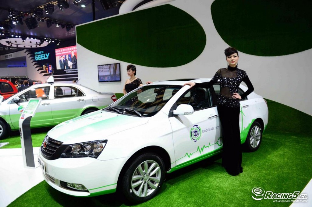 Flash: Geely presenta modelo 100% eléctrico, EC7 EV, en el Salón de Shangai