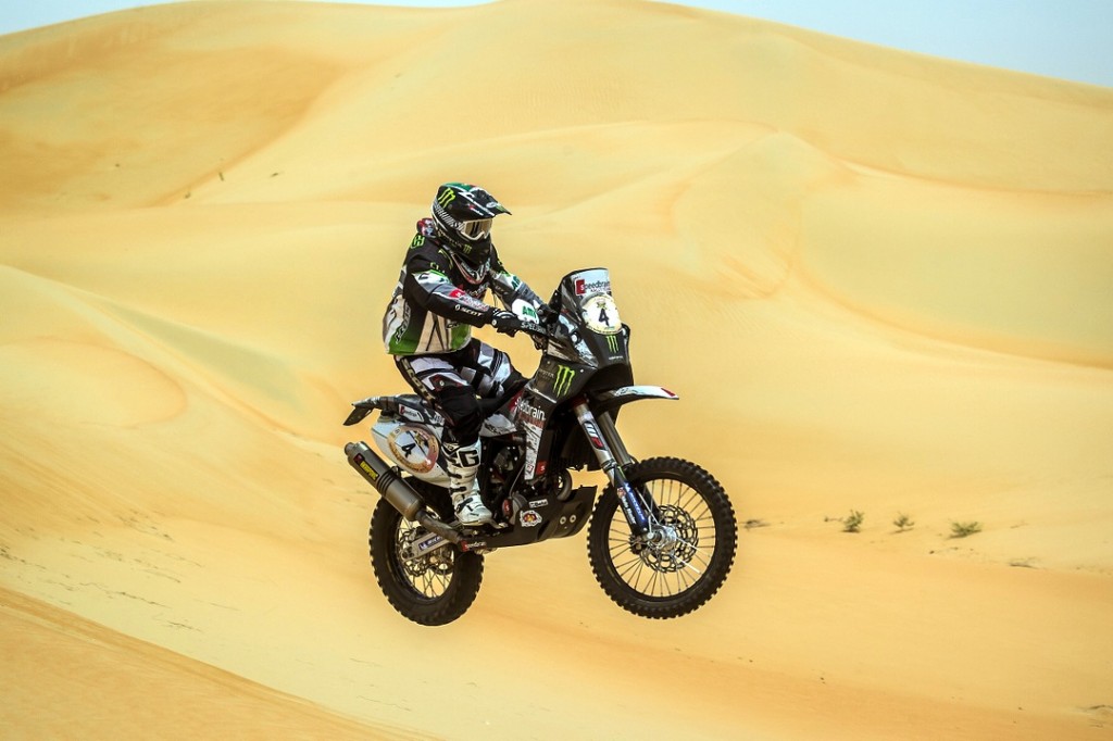 Día de estrategias en el Abu Dhabi Desert Challenge: Roma y Coma lideran