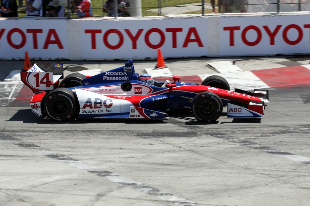 Un samurai dominó en California: ¡Takuma Sato gana la IndyCar en Long Beach!
