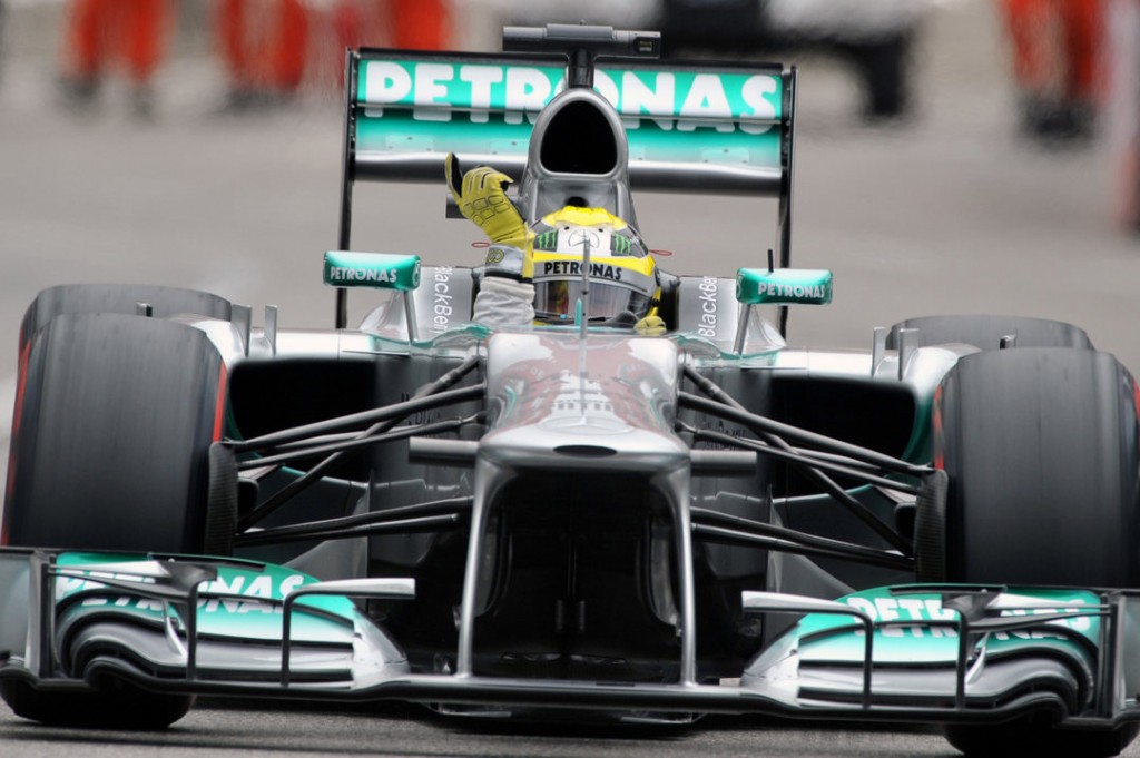 Fórmula 1: Nico Rosberg domina accidentado Gran Premio de Mónaco