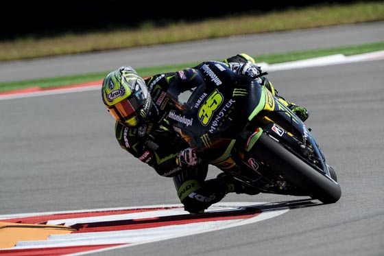 MotoGP: Pole de Cal Crutchlow en Assen… ¡¿Y Lorenzo quiere correr igual?!