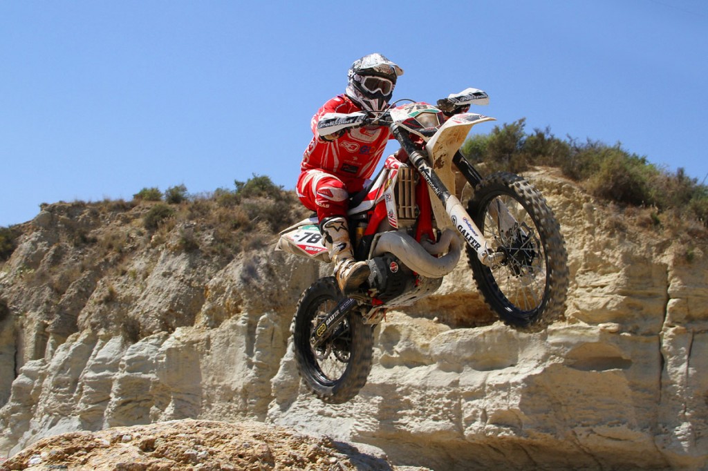 Mundial de Moto Enduro: Buen día para los chilenos en Grecia
