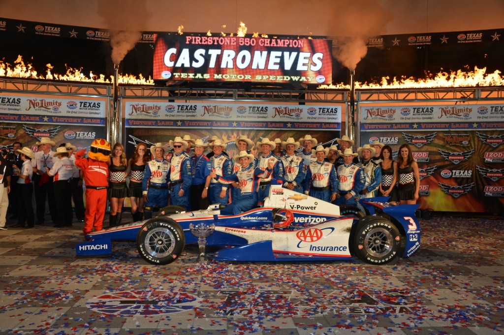 IndyCar: Helio Castroneves volvió a celebrar en Texas