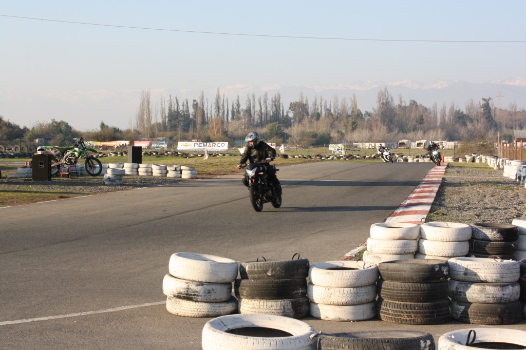 Trackday Clase C: Un día de pista para conocer más sobre nuestras motocicletas