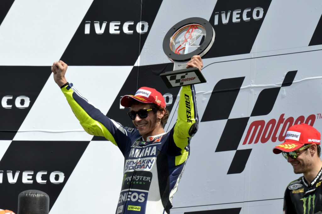 MotoGP: ¡Valentino Rossi vuelve a la victoria en Assen!