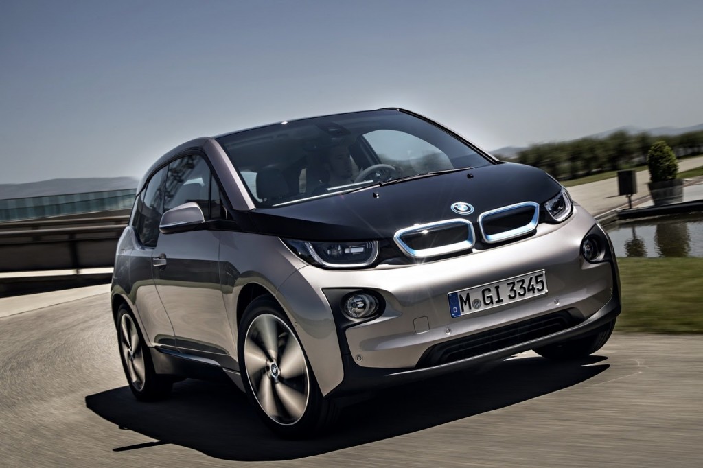 [Video] El BMW i3 se la puede en la pista en un trackday