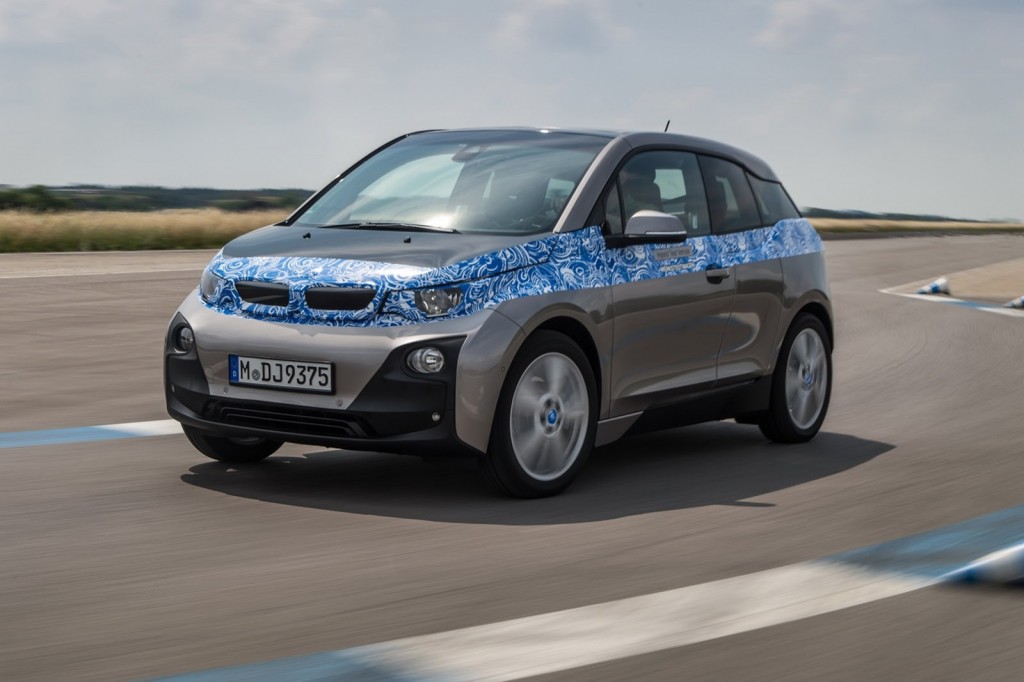 El futuro es hoy: BMW entrega especificaciones de su nuevo auto eléctrico, el i3