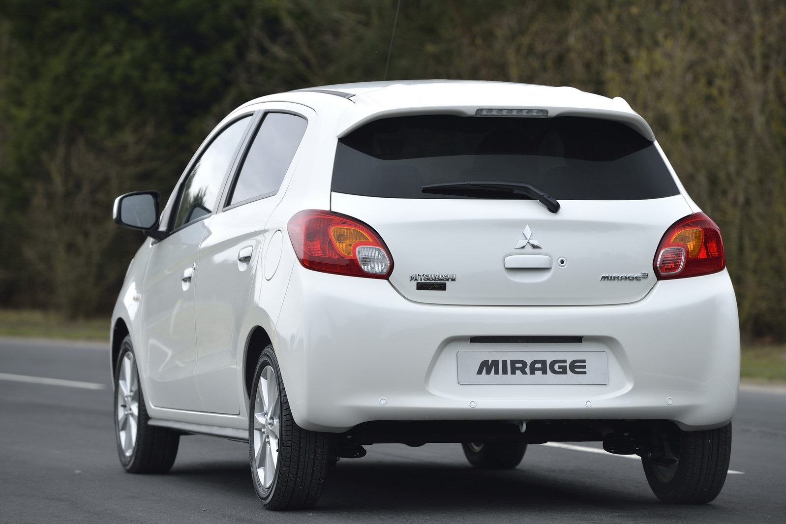 Mitsubishi mirage r5