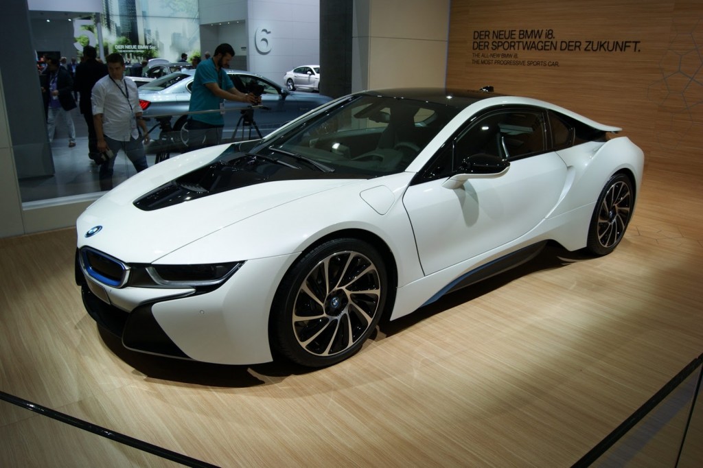 BMW apuesta por la vanguardia y la variedad en Frankfurt