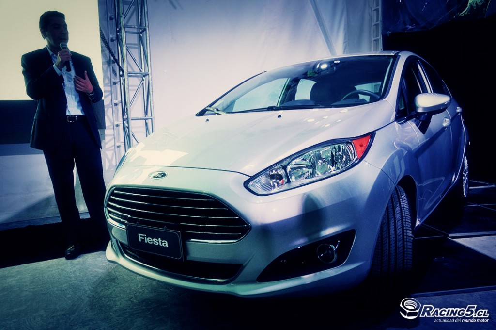 Ford Fiesta 2014 llega con más equipamiento y nueva cara