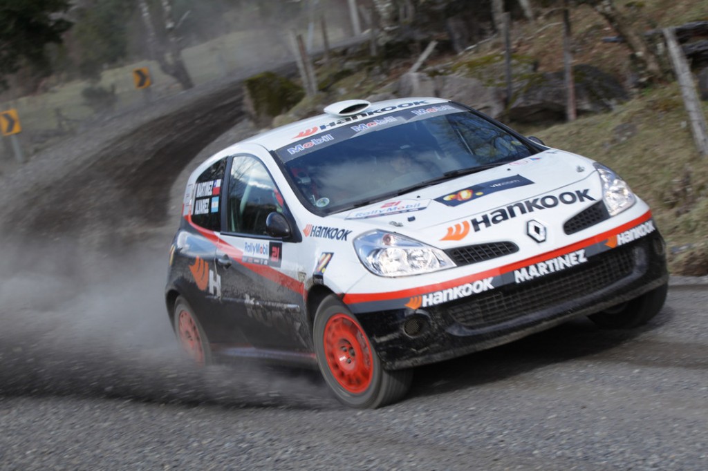RallyMobil en Pucón: Jorge Martínez lidera en la R3 y se acerca a Hofmann en los puntos