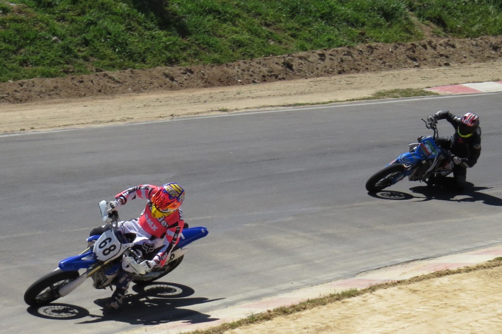 Maxi Scheib lidera los entrenamientos de cara a las 100 Millas Internacionales de Supermotard
