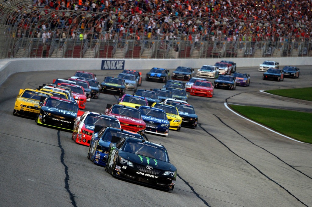 NASCAR se cree libro de autoayuda, pide a sus equipos como regla «dar el 100%»